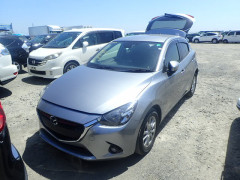 Mazda Demio 2016