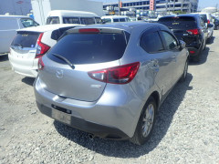 Mazda Demio 2016