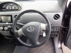 Toyota Sienta 2014