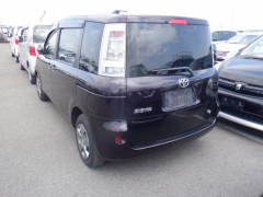Toyota Sienta 2014
