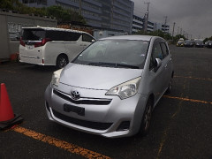 Toyota Ractis 2014