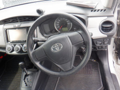 Toyota Corolla Axio 2014