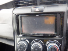 Toyota Corolla Axio 2014