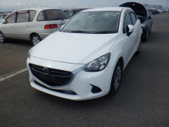 Mazda Demio 2015