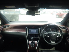 Toyota Harrier 2014