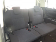 Toyota Noah 2014
