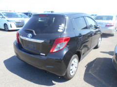 Toyota Vitz 2011