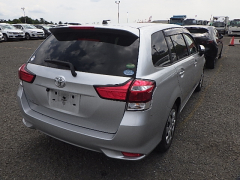 Toyota Corolla Fielder 2016