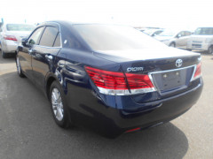 Toyota Crown 2014