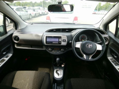 Toyota Vitz 2015