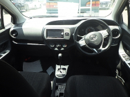 Toyota Vitz 2015