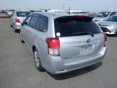 Toyota Corolla Fielder 2014