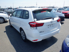 Toyota Corolla Fielder 2016