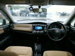 Toyota Corolla Axio 2014