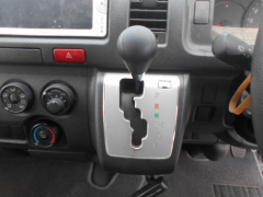 Toyota Hiace Van 2014