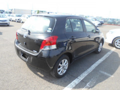 Toyota Vitz 2010