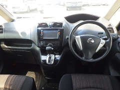 Nissan Serena 2014