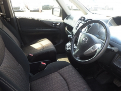 Nissan Serena 2014