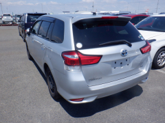 Toyota Corolla Fielder 2015