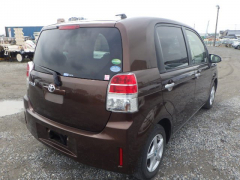 Toyota Spade 2014