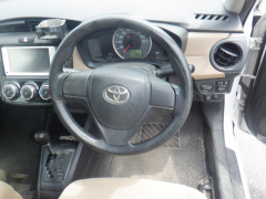 Toyota Corolla Axio 2014