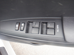 Toyota Corolla Axio 2014