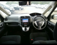 Nissan Serena 2014