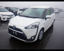 Toyota Sienta 2017