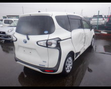 Toyota Sienta 2017