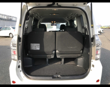Toyota Voxy 2012