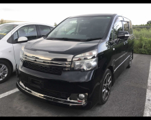 Toyota Voxy 2012