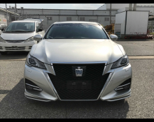 Toyota Crown Hybrid 2016