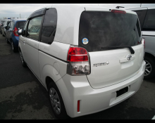 Toyota Spade 2014