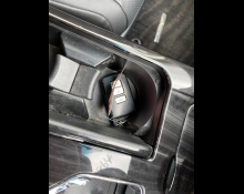 Toyota Crown Hybrid 2016