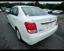 Toyota Corolla Axio 2014