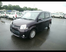 Toyota Sienta 2014