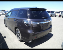 Toyota Wish 2014