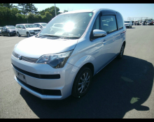 Toyota Spade 2014