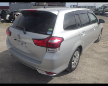 Toyota Corolla Fielder 2016