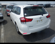 Toyota Corolla Fielder 2016