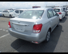 Toyota Corolla Axio 2014
