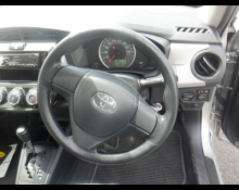 Toyota Corolla Axio 2014