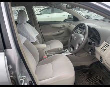 Toyota Corolla Axio 2011