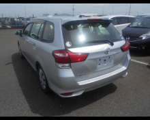 Toyota Corolla Fielder 2016