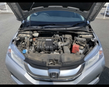 Honda Grace Hybrid 2016