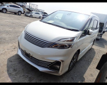 Nissan Serena 2017