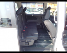 Nissan Serena 2017