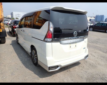 Nissan Serena 2017