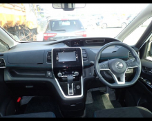 Nissan Serena 2017
