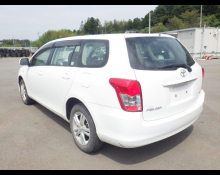 Toyota Corolla Fielder 2011